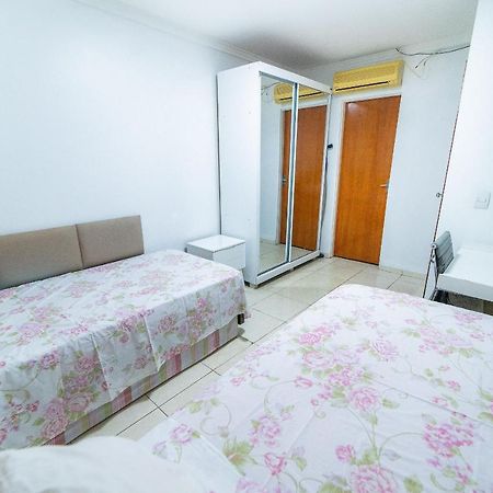 Ap 85M2 , 2Qts Com Suite , Estacionamento, Cozinha Completa , Wi-Fi 500Mb , Jr Catito 巴西利亚 外观 照片